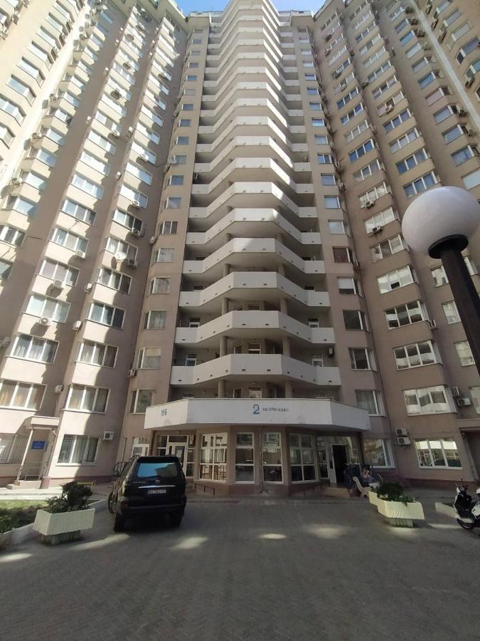 אודסה Апартаменты С Двумя Спальнями В Центре Города מראה חיצוני תמונה